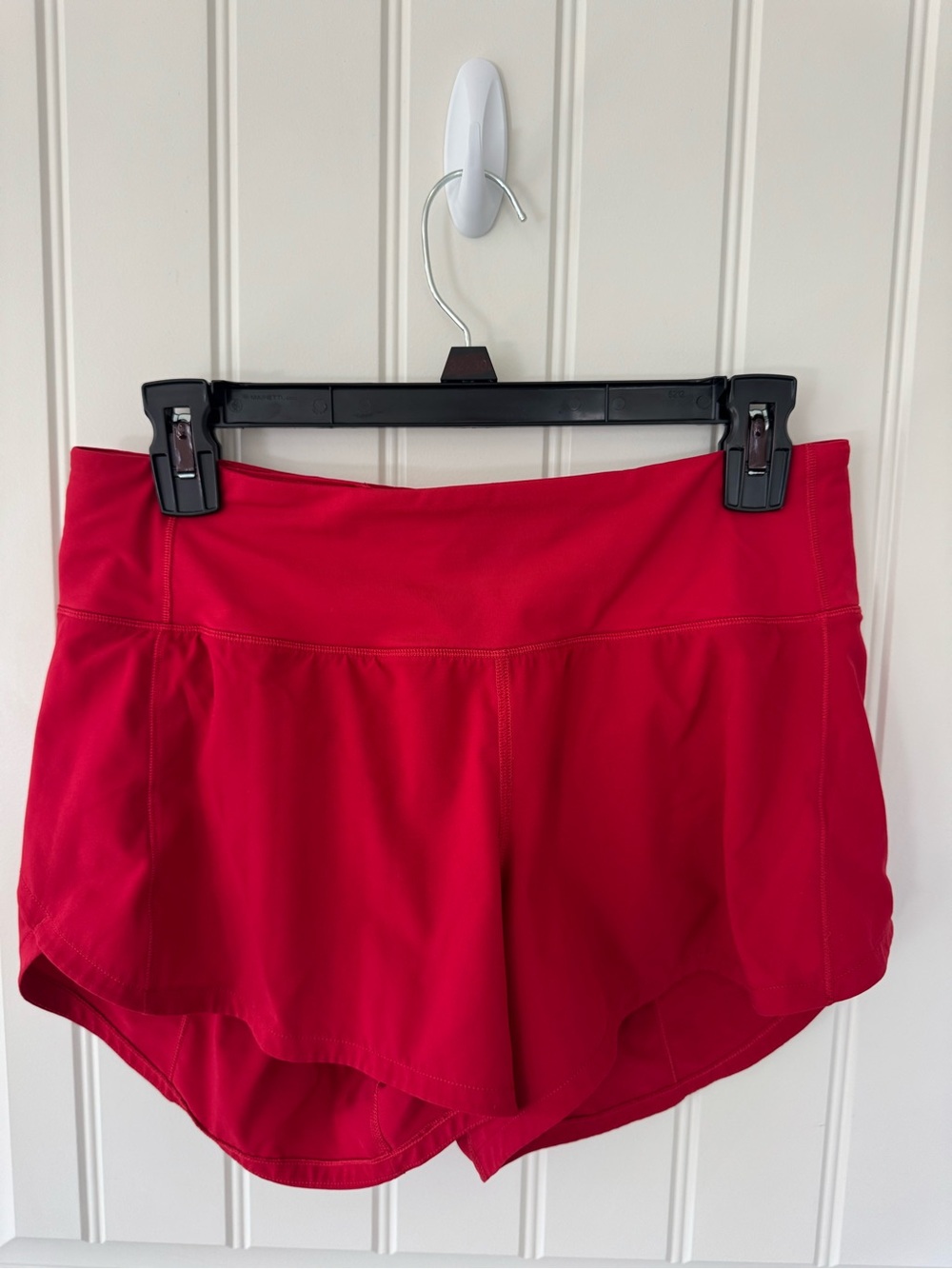Lululemon Red Speed up Shorts mid rise 2.5” inseam - Picture 3 of 3